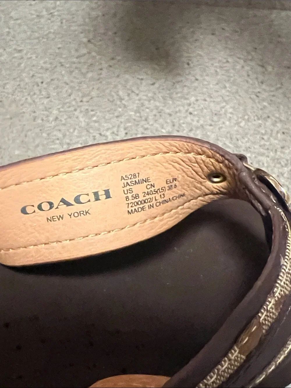 Authentic Coach Jasmine 12CM/Semi Mat CLF A5287 Women's Brown/Tan Thong Sandals - Picture 2 of 8